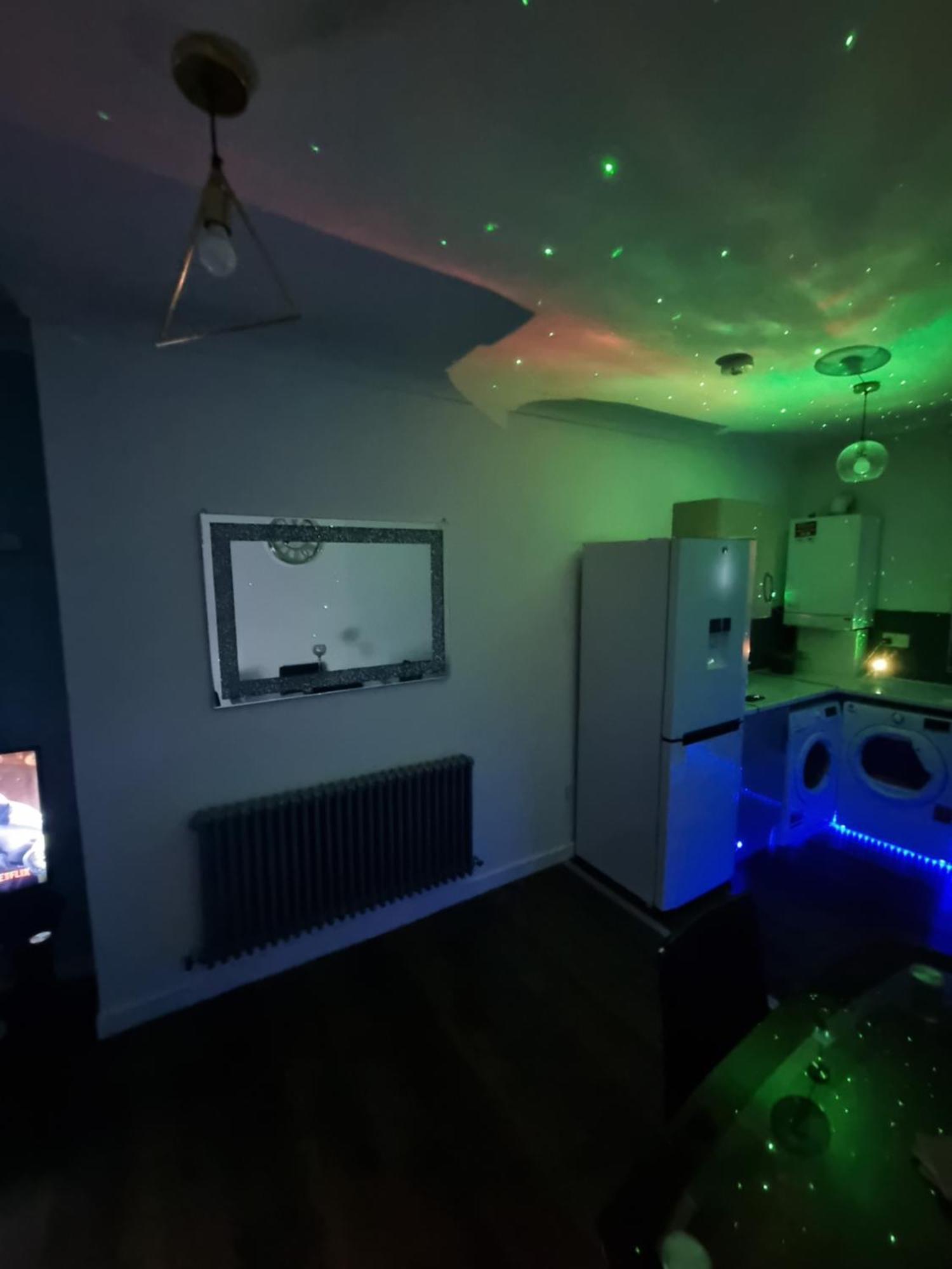 Beautiful Modern Apartment On Wick Lane 伦敦 外观 照片